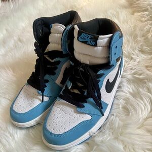 Nike Air High Top Dunks UNIVERSITY , size 8 Women’s , like new
